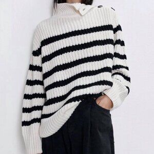 Zara Striped Knit Sweater Button Sleeve White Ecru Black Size Medium
